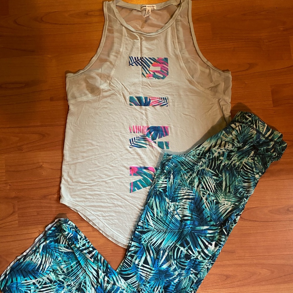 Vs pink tropical outfit